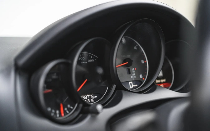 Porsche Cayenne cena 194999 przebieg: 139980, rok produkcji 2014 z Chełm małe 781
